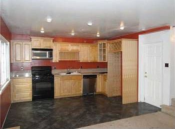 3rd image of 9712 Sierra Vista Ave