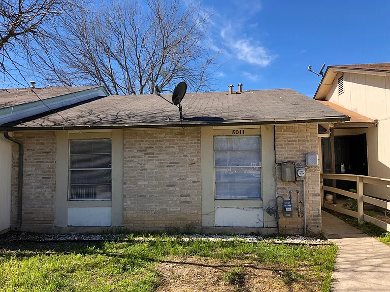 8011 Chipping — Photo 1