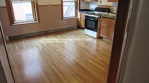 7 Margaret St Photo 1