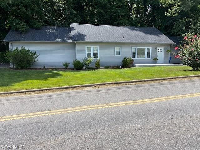 1st image of 1001 8th St