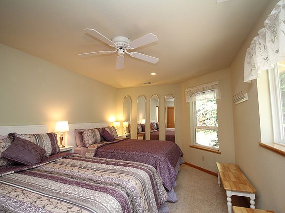 5th image of 707 Loganberry Ln