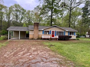 799 E 4th Ave, Morton, MS 39117