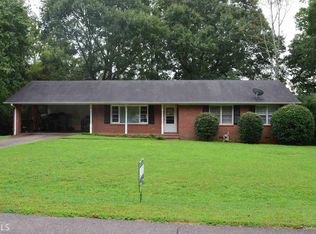 150 Sims St, Winder, GA 30680