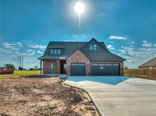 11739 Carefree Ln, Shawnee, OK 74804