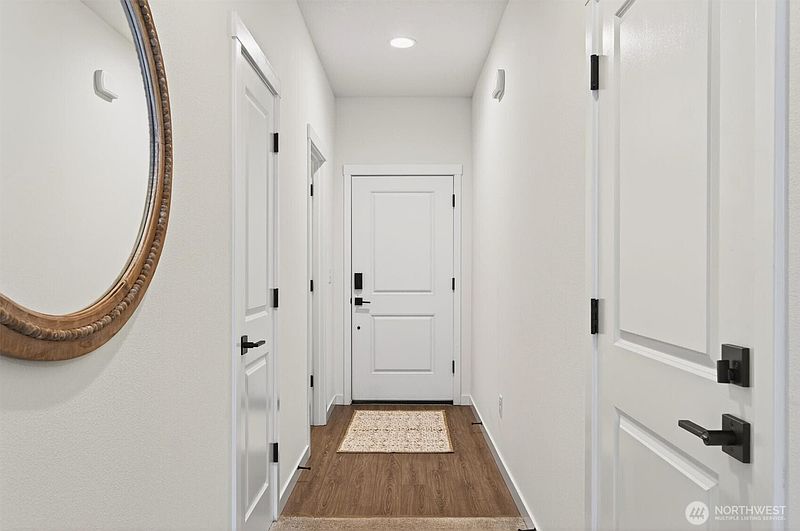 4th image of 375 S 10th Street