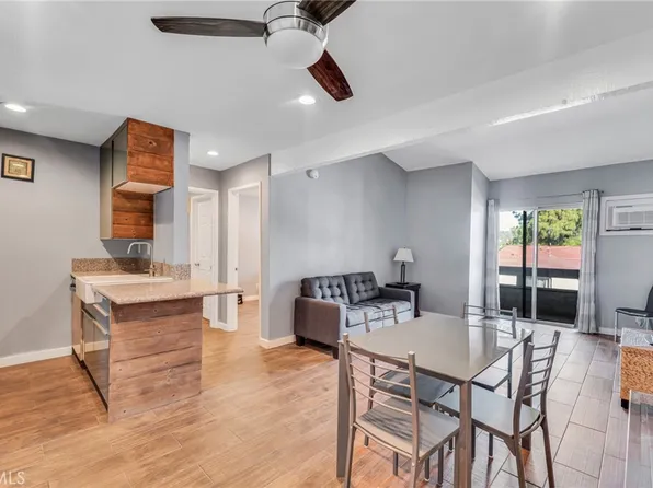 21800 Schoenborn St Unit 318, Canoga Park, CA 91304