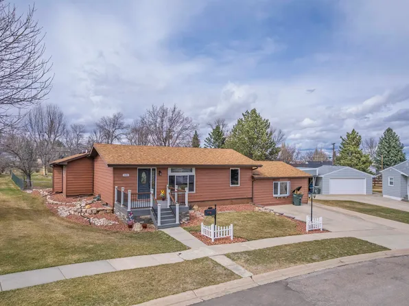 2030 12th Ave, Belle Fourche, SD 57717