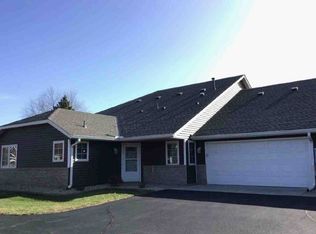 6221 Creekview Ln N, Brooklyn Park, MN 55443