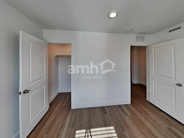 8183 Braavos Peninsula Ave — Photo 19