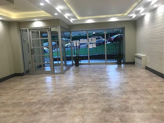 2nd image of 101 Highland Ave APT 2P
