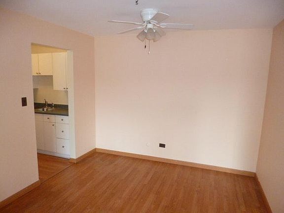 4th image of 1165 Valley Ln APT 205