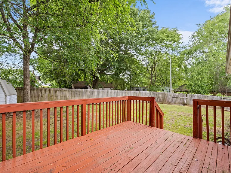 404 Foxbridge Ct — Photo 34