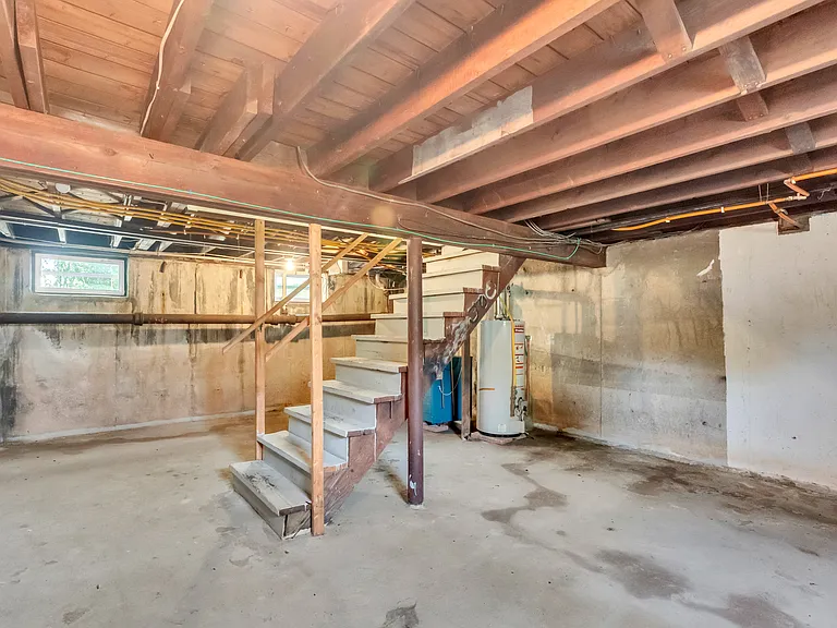Savin Court Apartments — Photo 28