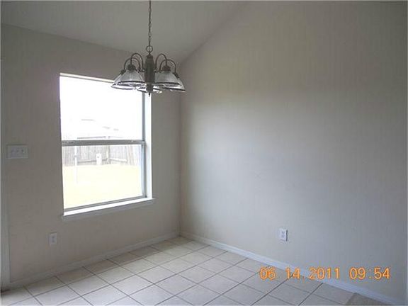 5th image of 101 Coyote Creek Dr