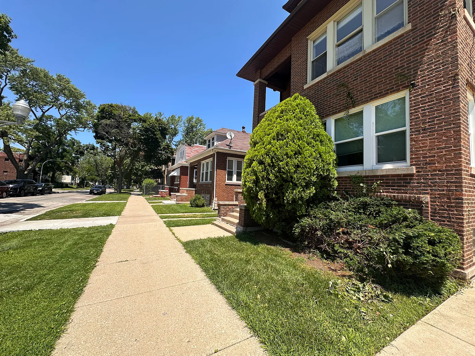 3 bed, 1400 sqft, $1,850 — Photo 2