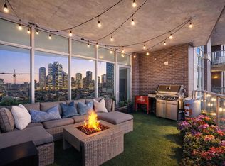 530 12th Ave SW #1301, Calgary, AB T2R 0B1