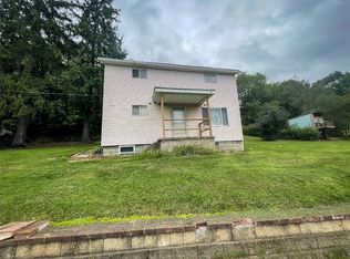 396 Game Reserve Rd, Butler, PA 16002