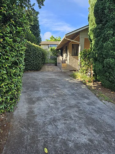 10 Upper Kimo Dr Photo 1 10 Upper Kimo Dr Photo 1