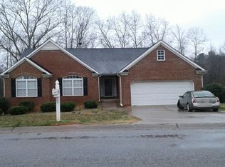 329 Hampton Oaks Cir, Villa Rica, GA 30180