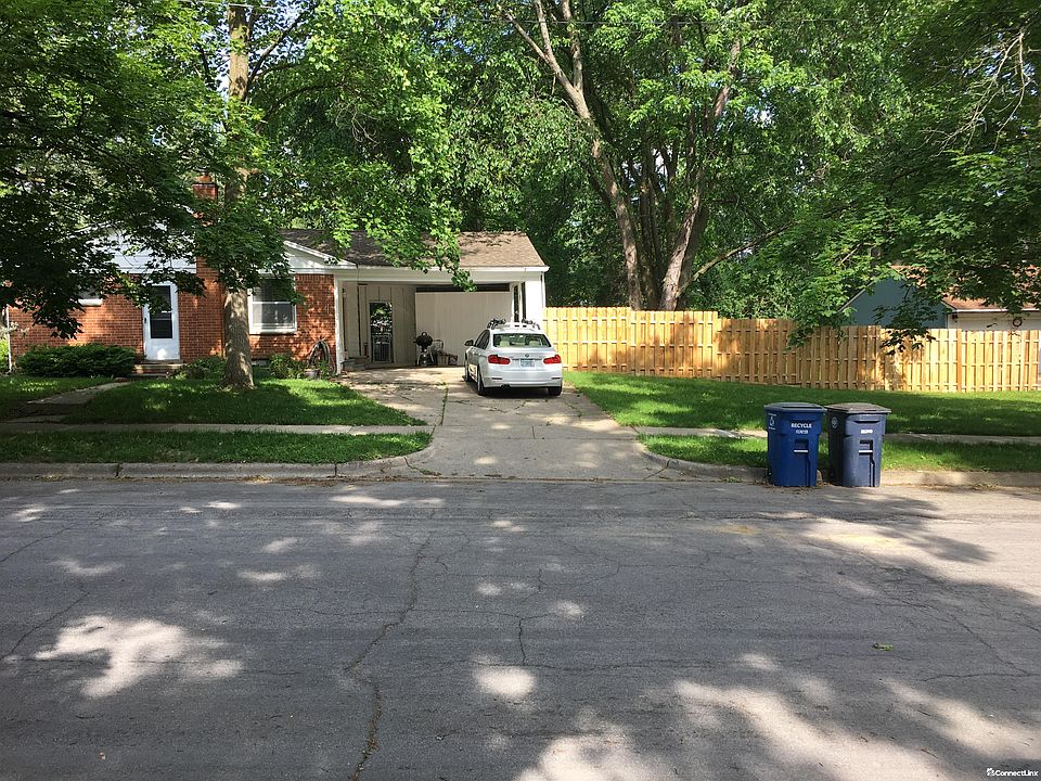 2nd image of 2319 Walter Dr