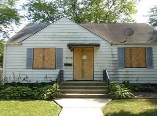 534 E 148th St, Harvey, IL 60426
