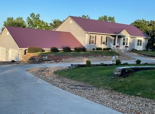 32472 Berry Bend Ave, Warsaw, MO 65355