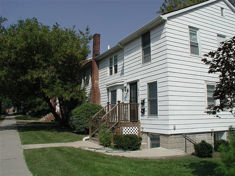 415 Washtenaw Ave., a duplex house. The first floor and bas