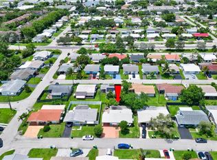 2713 NW 52nd Ct, Fort Lauderdale, FL 33309
