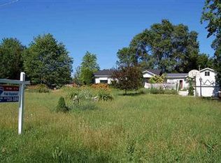 11489 N Fenton Rd, Fenton, MI 48430