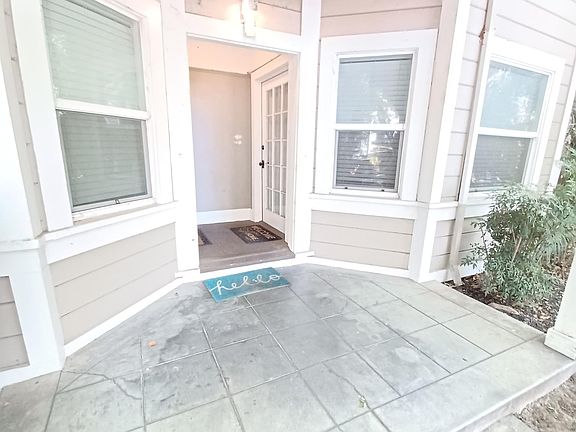 4th image of 1818 T St #B