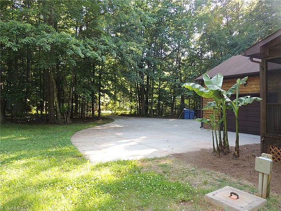 5th image of 5509 Mayfield Dr
