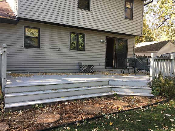 5th image of 1138 Rockdale St