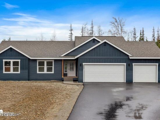 8458 E Big Farm Cir, Palmer, AK 99645
