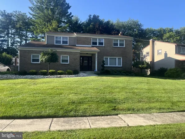 2010 Queen Anne Rd, Cherry Hill, NJ 08003