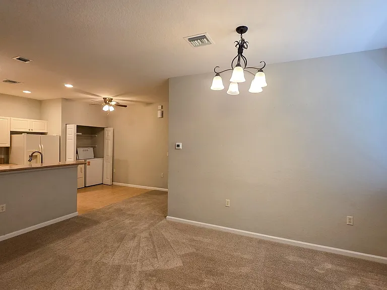 2565 Langrove Ln SW — Photo 8