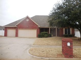 204 Kingsgate Rd, Yukon, OK 73099