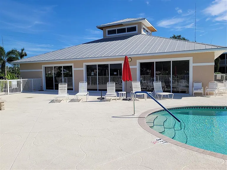 9550 Fiddlers Green Cir #105 — Photo 33