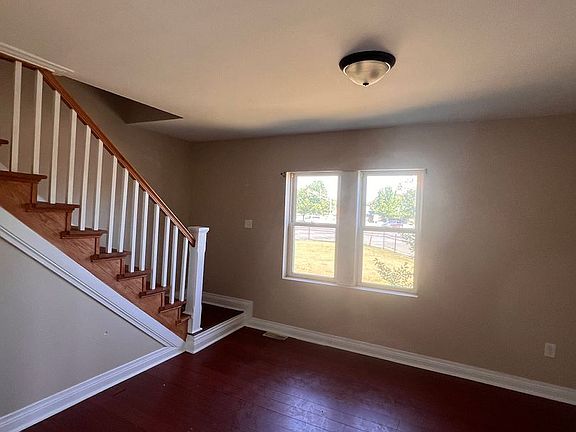 3rd image of 6005-6011 Columbia Ave