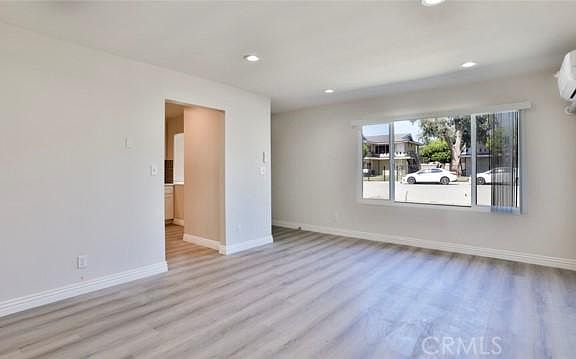 4th image of 5391 W Maitland St