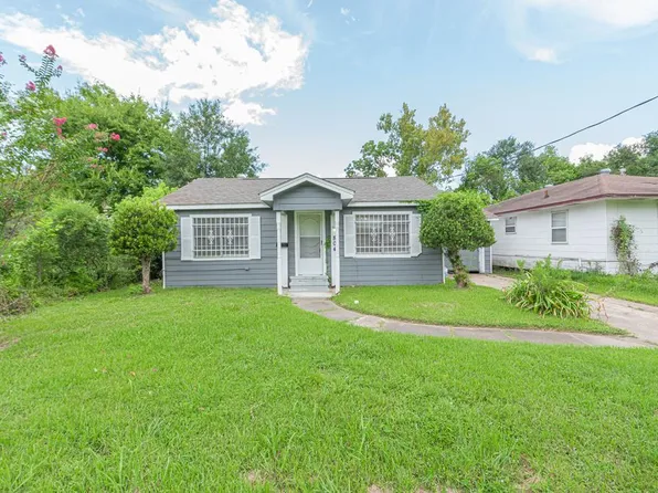 804 Burton Ave, Orange, TX 77630