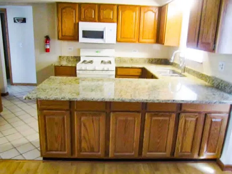 8524 W Catherine Ave #1N — Photo 3