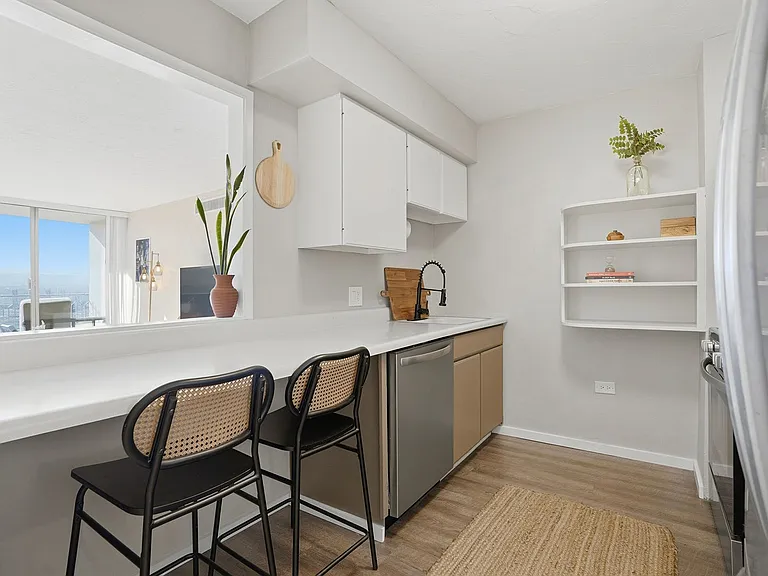 1020 15th St #35N — Photo 14