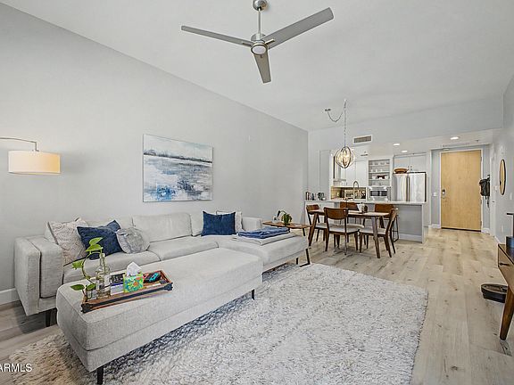 3rd image of 16 W ENCANTO Boulevard #303