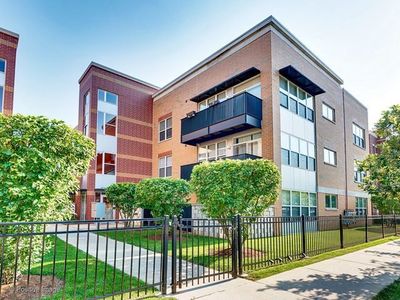 2231 W Maypole Ave UNIT 201, Chicago, IL, 60612