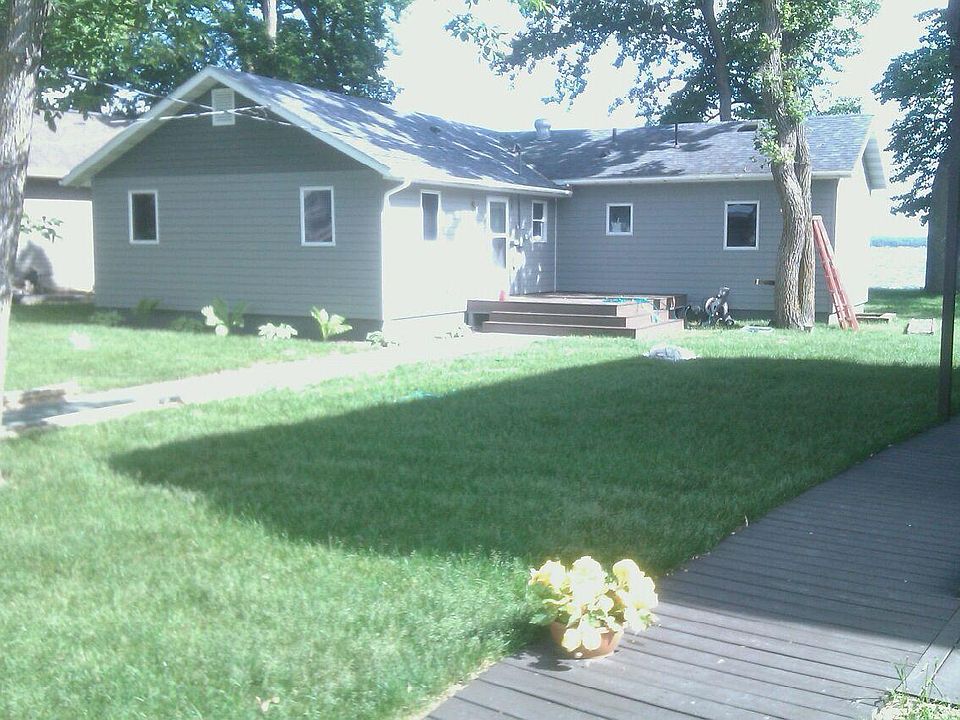 1st image of 1055 N Shore Dr