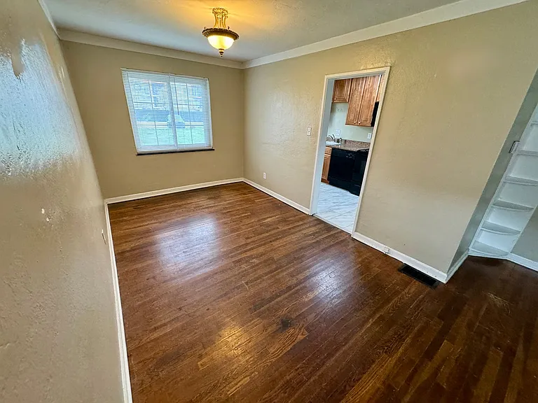 m1684-1690nwblvd — Photo 28
