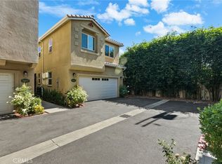 16854 Balboa Ln, Lake Balboa, CA 91406