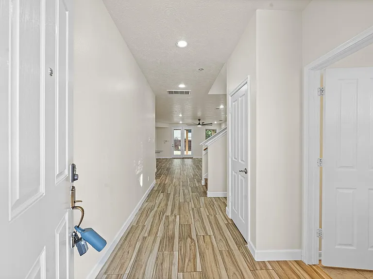 15623 Harris Canyon Ln — Photo 5