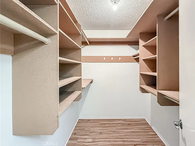 9201 Paso Robles Ave — Photo 47