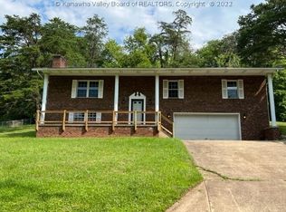 4309 Acorn Ridge Rd, Charleston, WV 25313